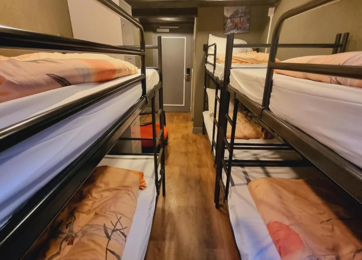 Amsterdam Downtown Hotel Canal View Hostel