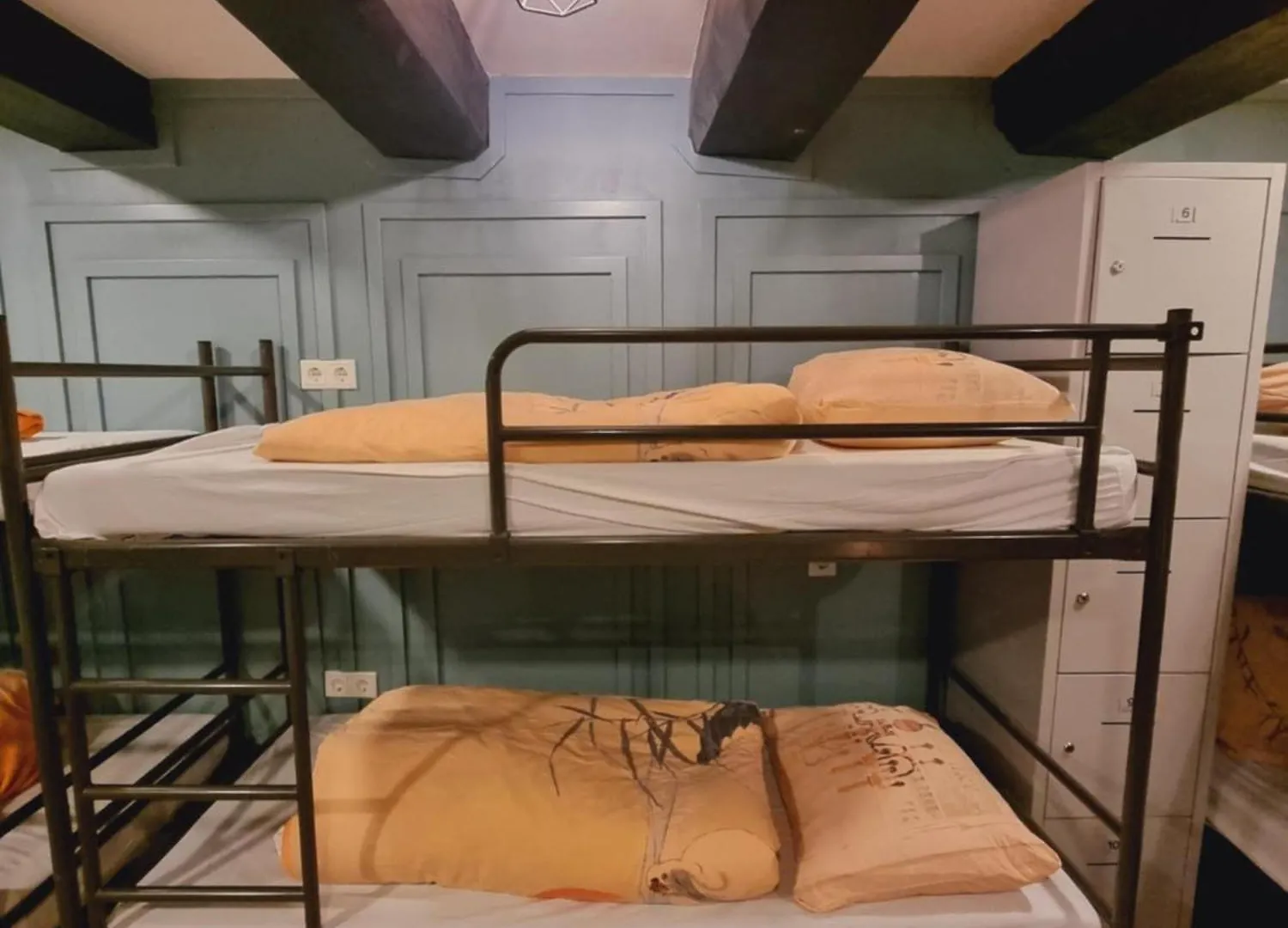 Hostel Amsterdam Downtown Hotel Canal View Netherlands