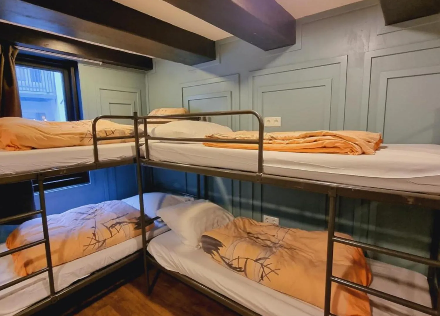 Hostel Amsterdam Downtown Hotel Canal View Netherlands