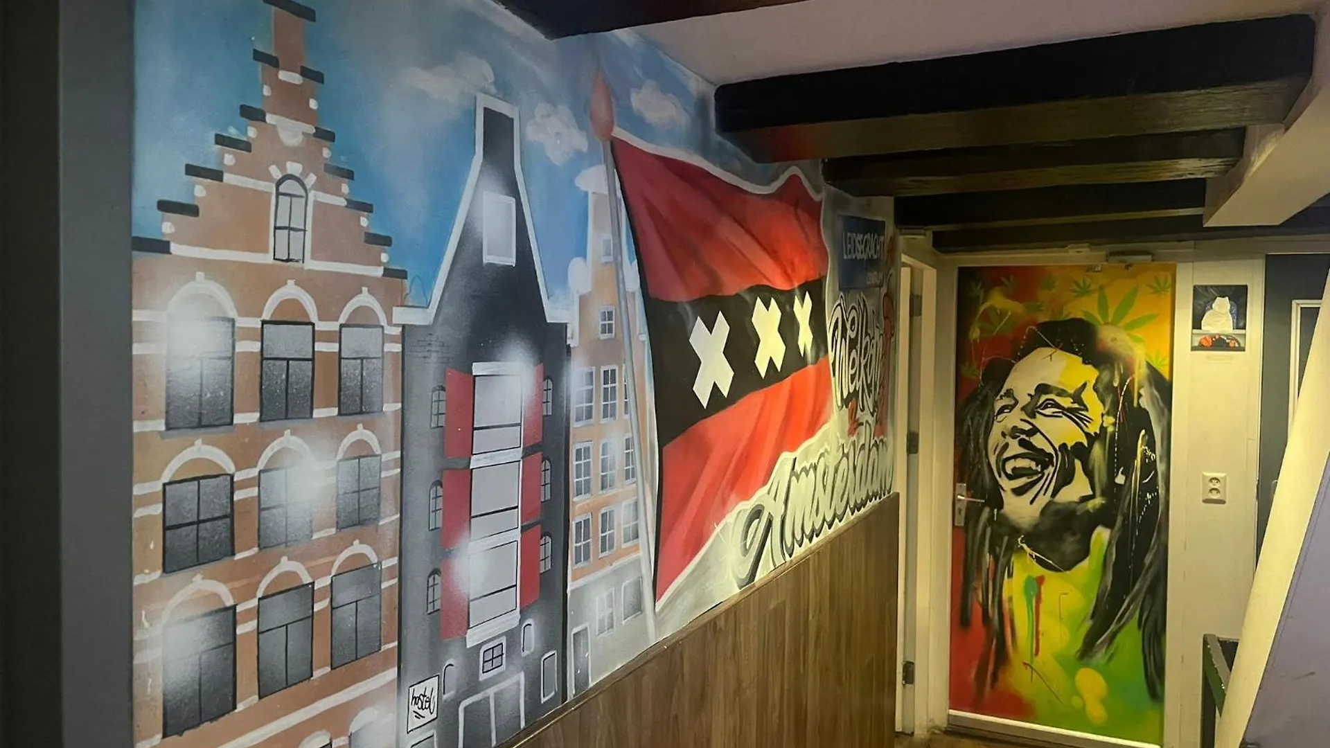 Amsterdam Downtown Hotel Canal View Ostello