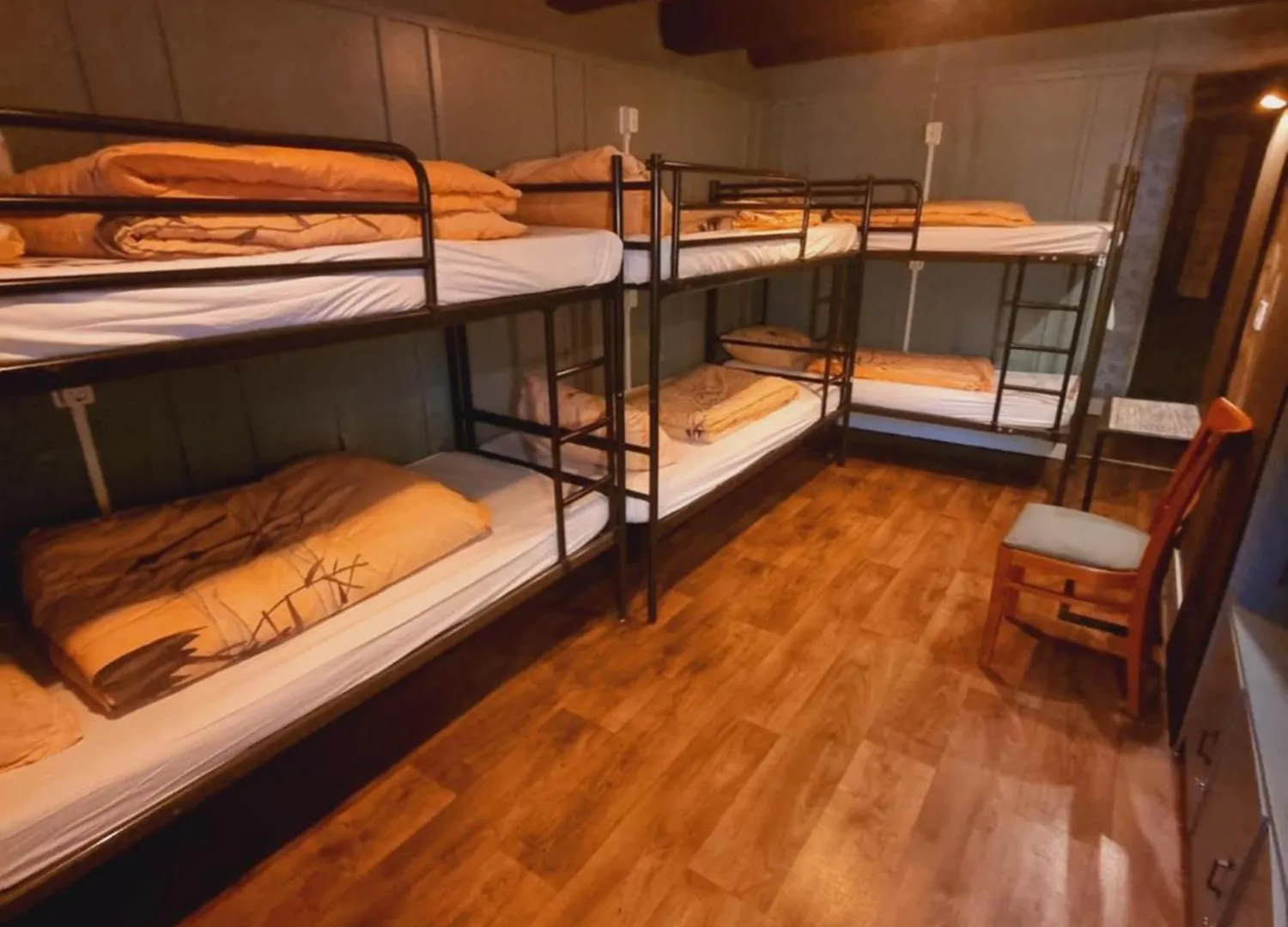 Hostel Amsterdam Downtown Hotel Canal View