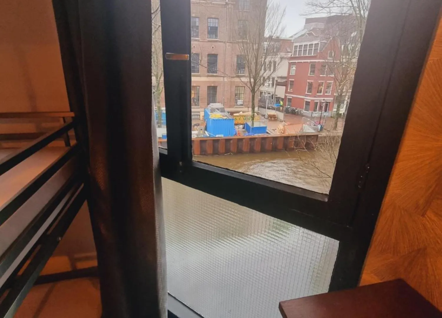 Amsterdam Downtown Hotel Canal View Hostel