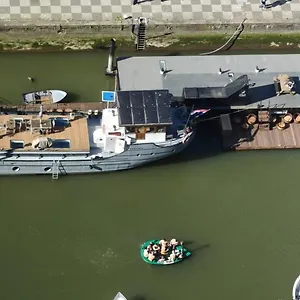  Botel De Coaster Nederland